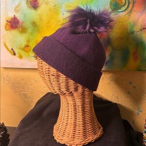 Complit Italian Fur Purple Felted Wool
Beanie Hat Real Fur Pom Pom